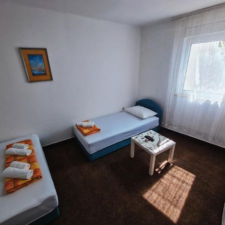 Guest House Davorka 内乌姆 外观 照片