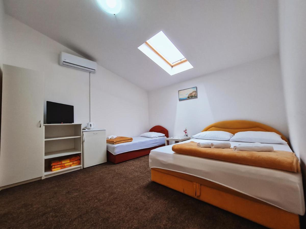 Guest House Davorka 内乌姆 外观 照片