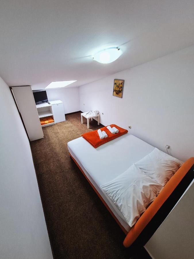 Guest House Davorka 内乌姆 外观 照片